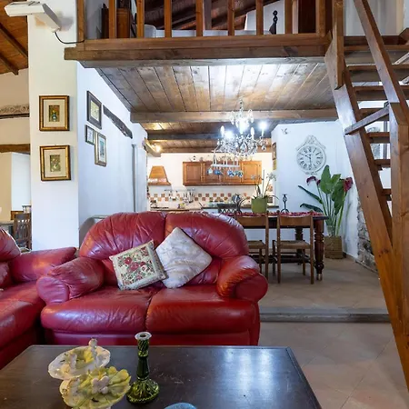 Casa Matilde Feriehus Comano (Tuscany)