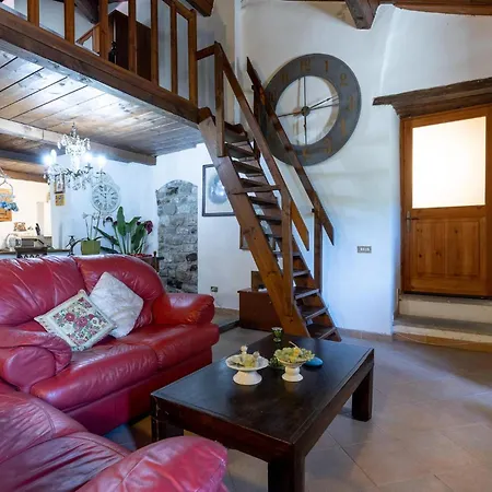 Feriehus Casa Matilde Comano (Tuscany)